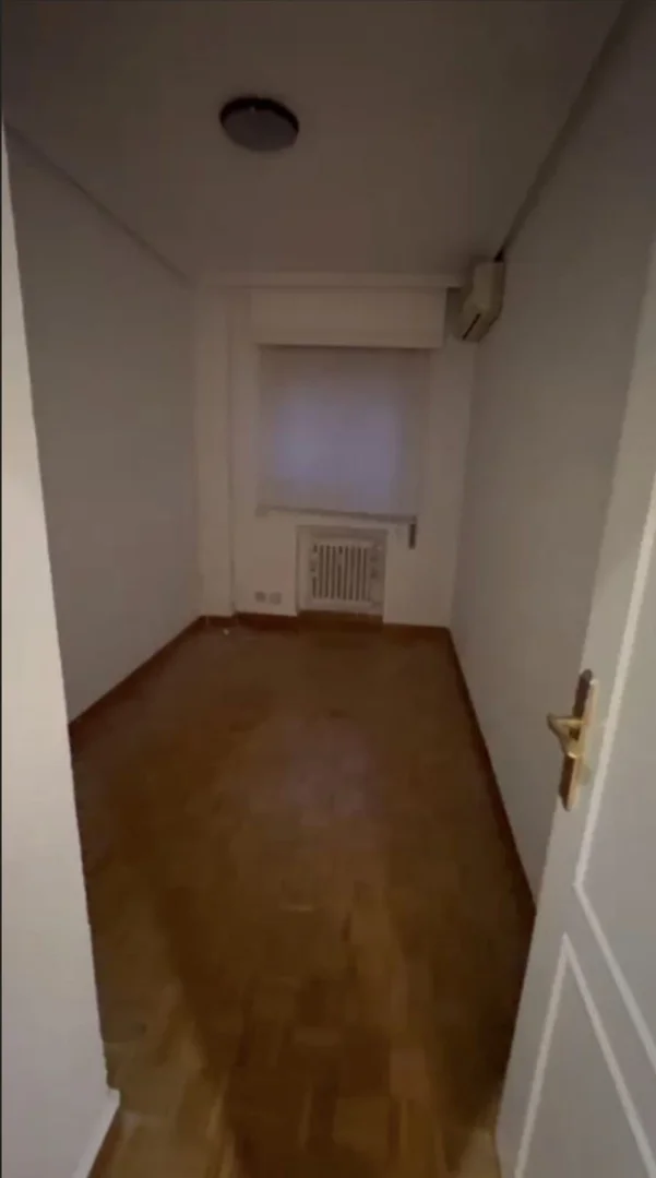 Piso en avenida del General Perón, 16 - Foto 9