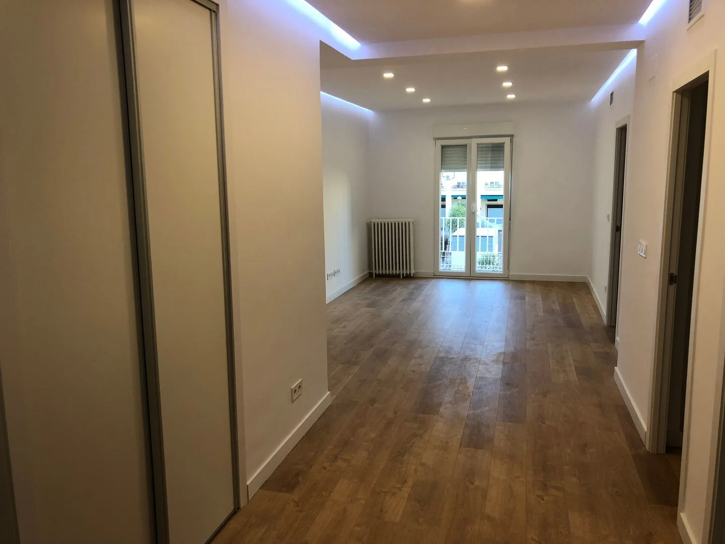 Piso en plaza Virgen del Romero, 1