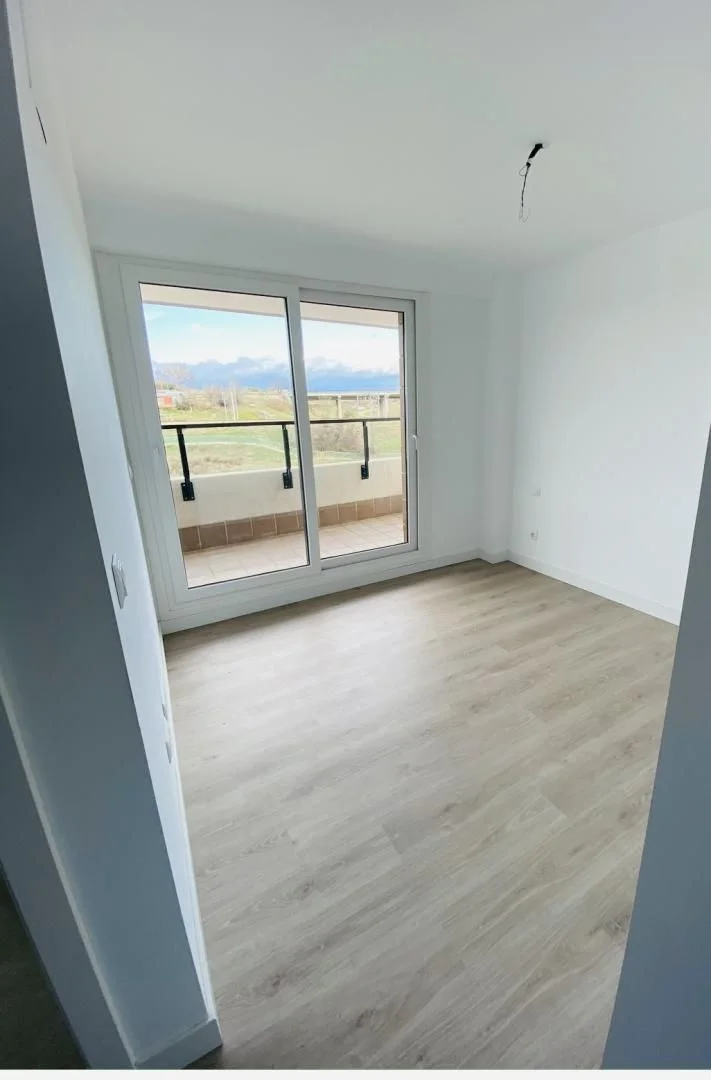 Piso en  Calle de Federica Montseny 8 - Foto 25