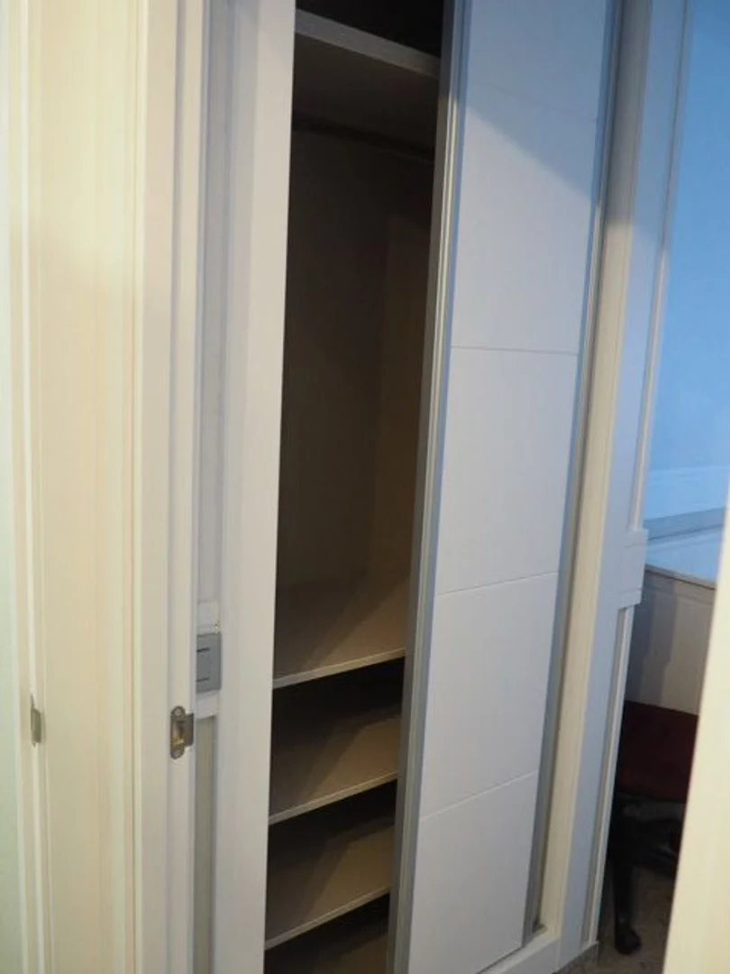 Piso en Barrio Valdeacederas - Foto 17