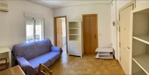 Piso en  Calle de Madridejos 17 - Foto 2