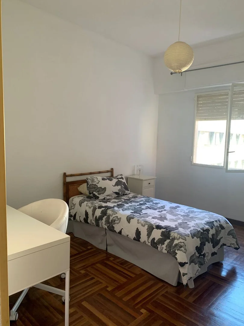 Piso en calle de la Infanta Mercedes, 39 - Foto 29