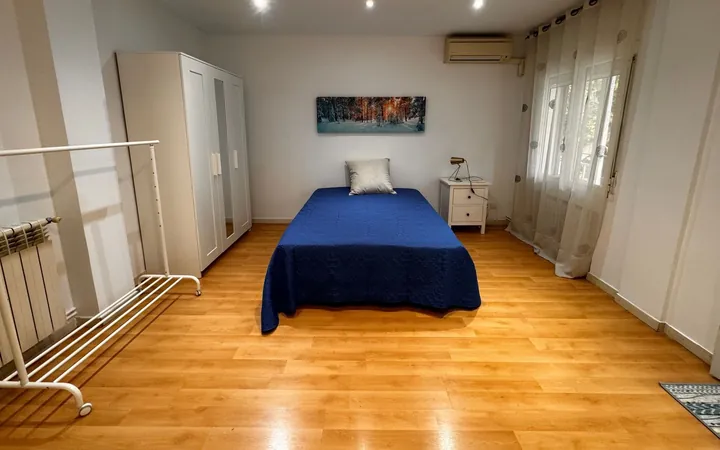 Piso en Calle de Antonio López - Foto 2