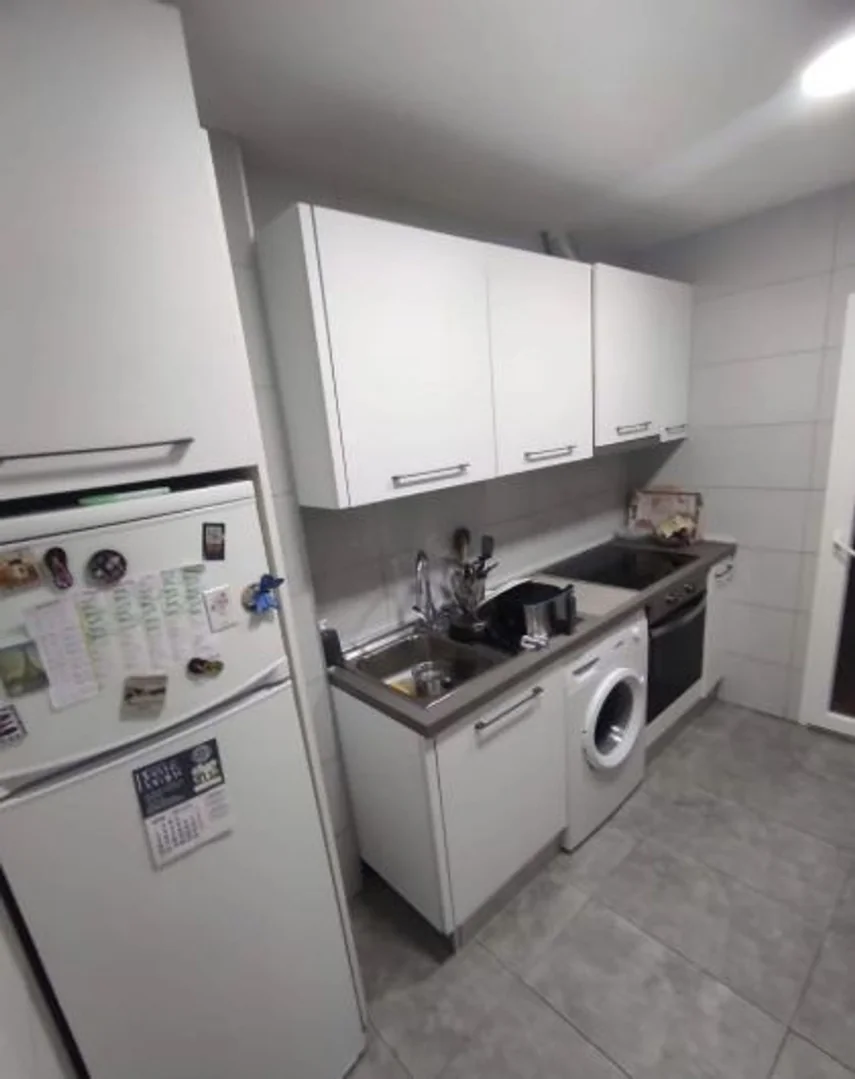 Piso en Calle de Castelldefels, 45, Ciutat Meridiana - Torre Baró - Vallbona - Foto 5