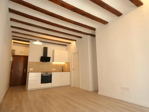 Piso en  Carrer d'En Roig 11 - Foto 3