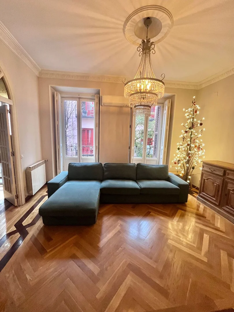 Piso en calle de Lavapiés, 25 - Foto 2