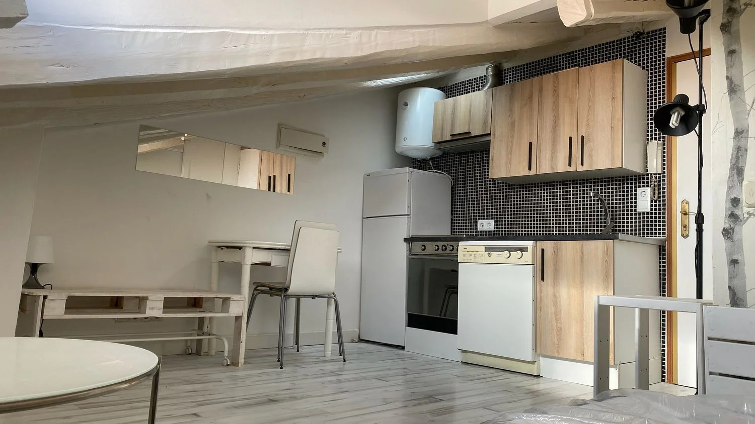 Estudio en calle del Montserrat, 24 - Foto 2