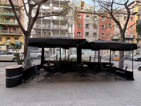 Restaurante en calle de Calàbria, 209 - Foto 2