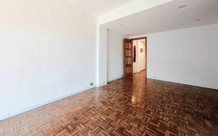 Piso en Calle de Puentelarra - Foto 4