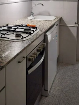 Piso en Barrio La Salut - Foto 13