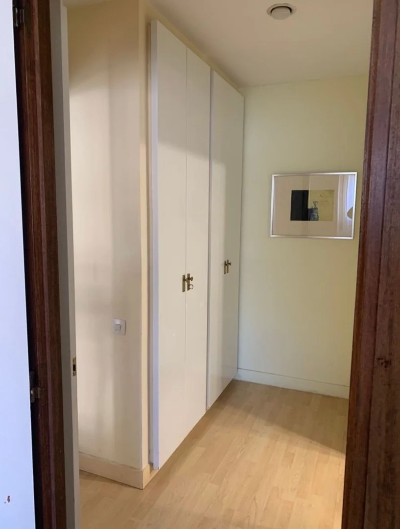 Piso en calle de la Infanta Mercedes, 92 - Foto 16