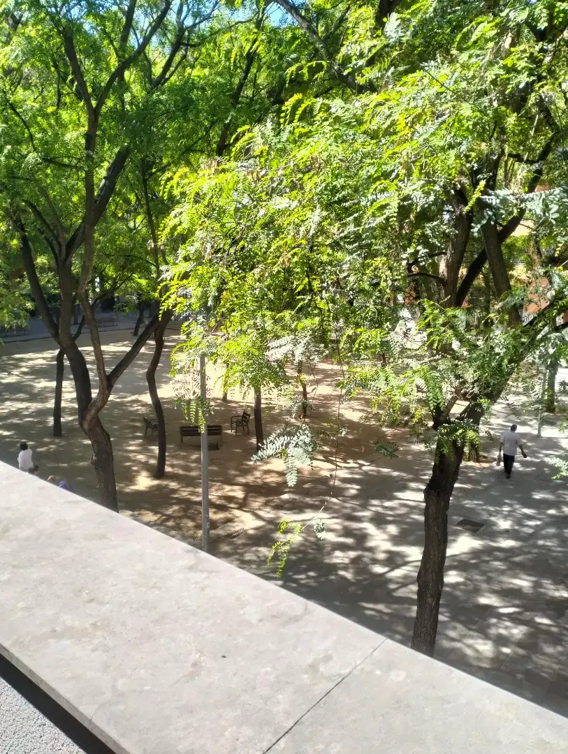 Piso en  Plaça de Josep Rovira 1 - Foto 2