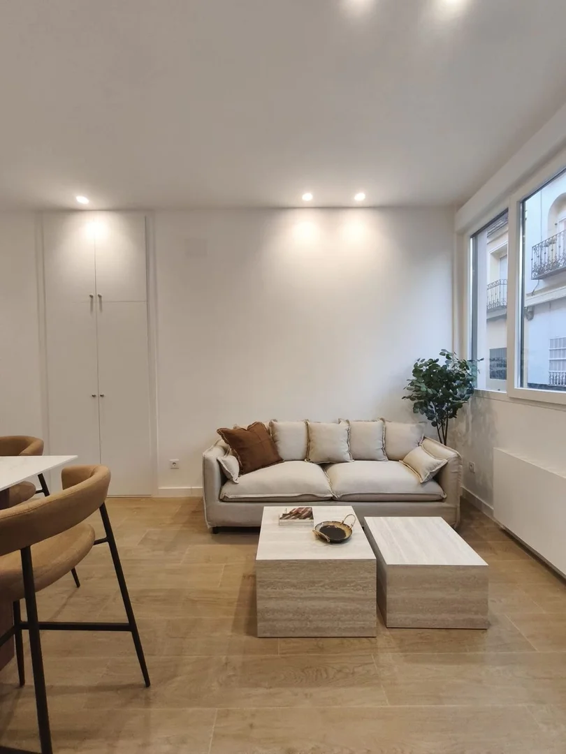 Piso en calle de Almansa, 45 - Foto 2