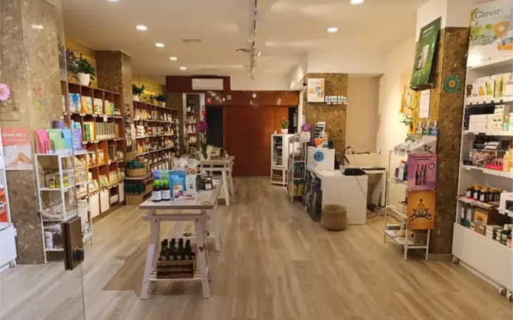 Local comercial en Eixample Esquerra - Foto 4