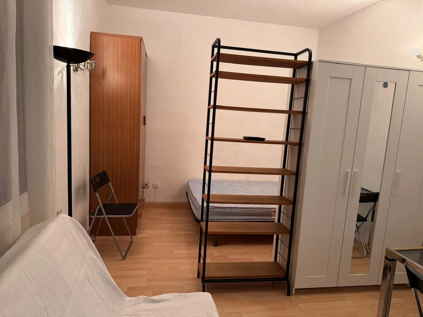 Estudio en calle del Tutor, 38 - Foto 2