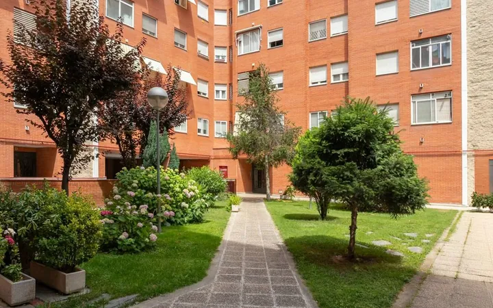 Piso en Calle del Lago Constanza, Ventas - Foto 27