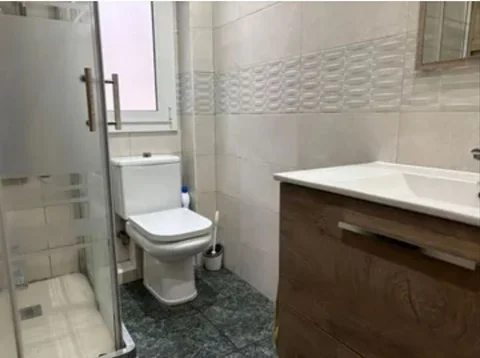 Piso en calle de la Indústria, 127 - Foto 3