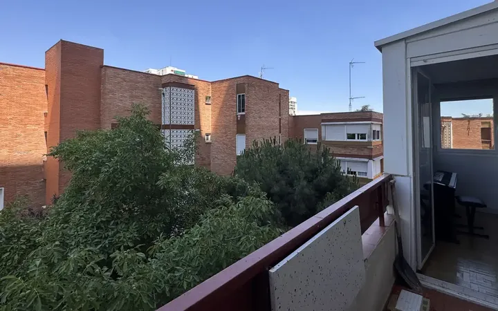 Piso en  Calle de Andorra 35 - Foto 6