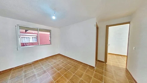 Piso en Barrio Palomeras sureste - Foto 1