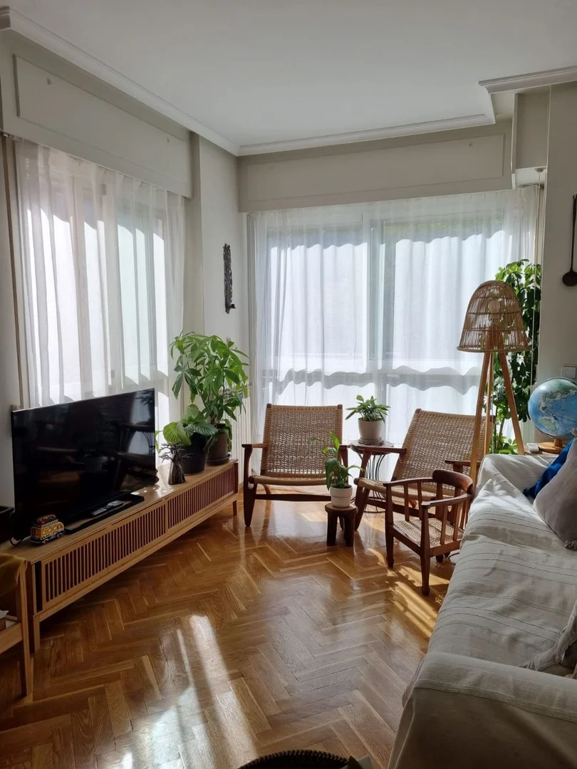 Piso en avenida del Talgo, 131 - Foto 5