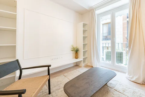 Piso en Barrio Chueca-Justicia - Foto 4