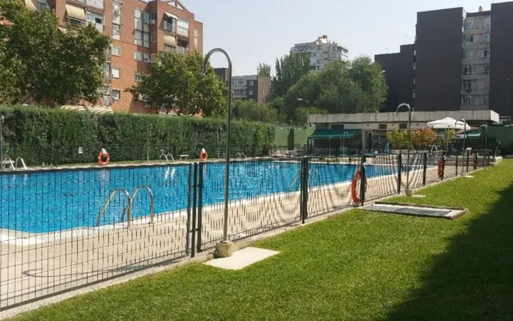 Piso en Calle de Valdespina, Canillas - Foto 1
