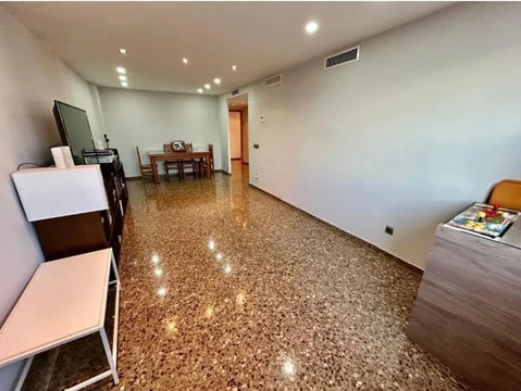 Piso en Calle de Salou, 9 - Foto 1