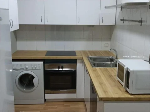 Piso en  Carrer de Calàbria 203 - Foto 4