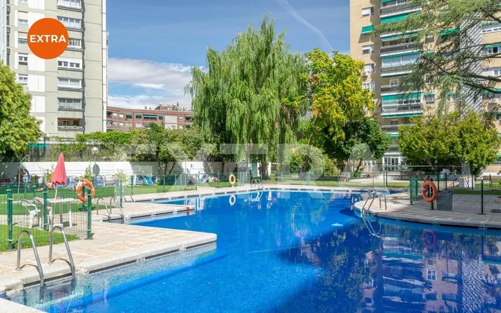 Piso en Calle de Caleruega - Foto 2