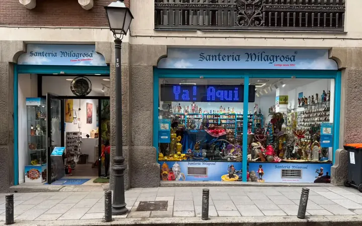 Local comercial en  Calle de la Salud 8 - Foto 1