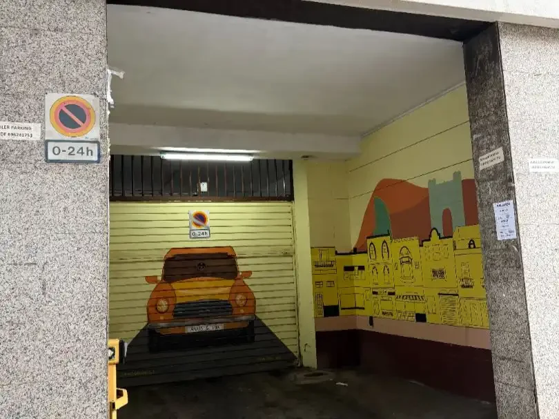 Garaje en  Travessera de les Corts 31 - Foto 3