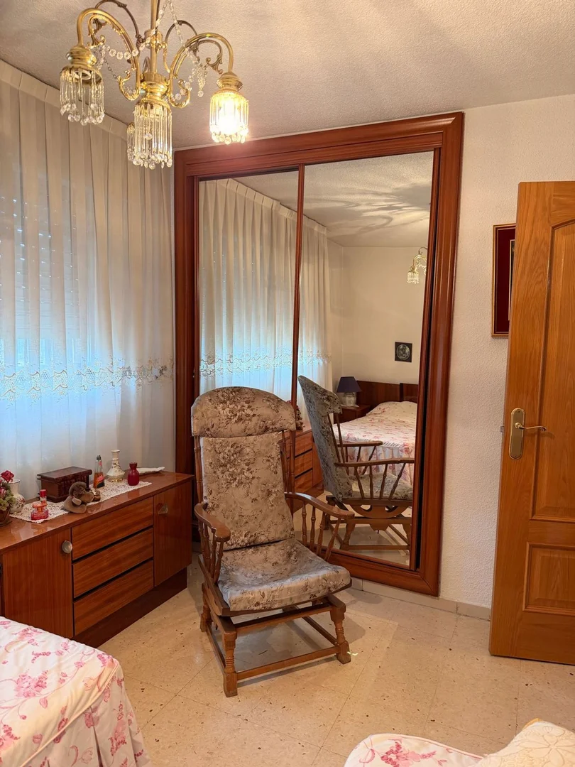 Chalet pareado en Barrio Orcasitas - Foto 3