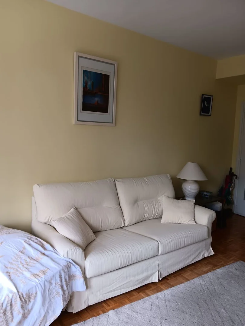 Estudio en calle de Bolivia, 36