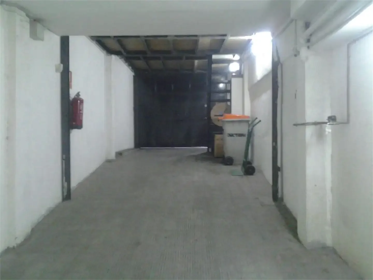Local comercial en  Calle de Luis Vives 13 - Foto 3