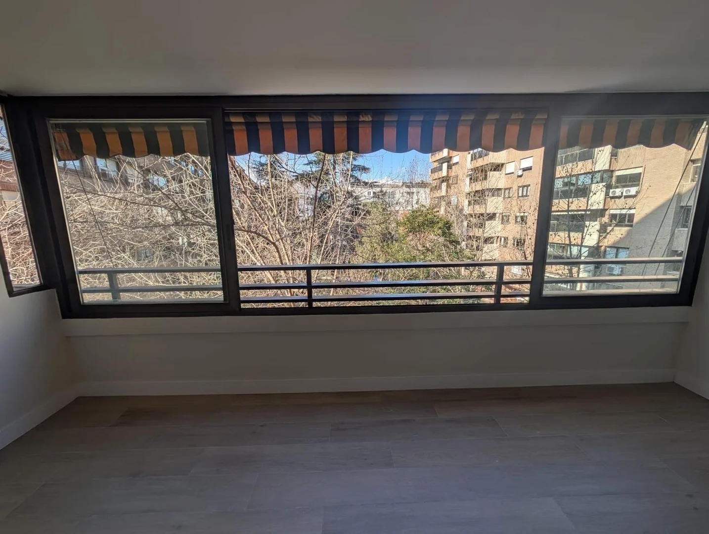 Piso en calle de Marbella, 83 - Foto 3