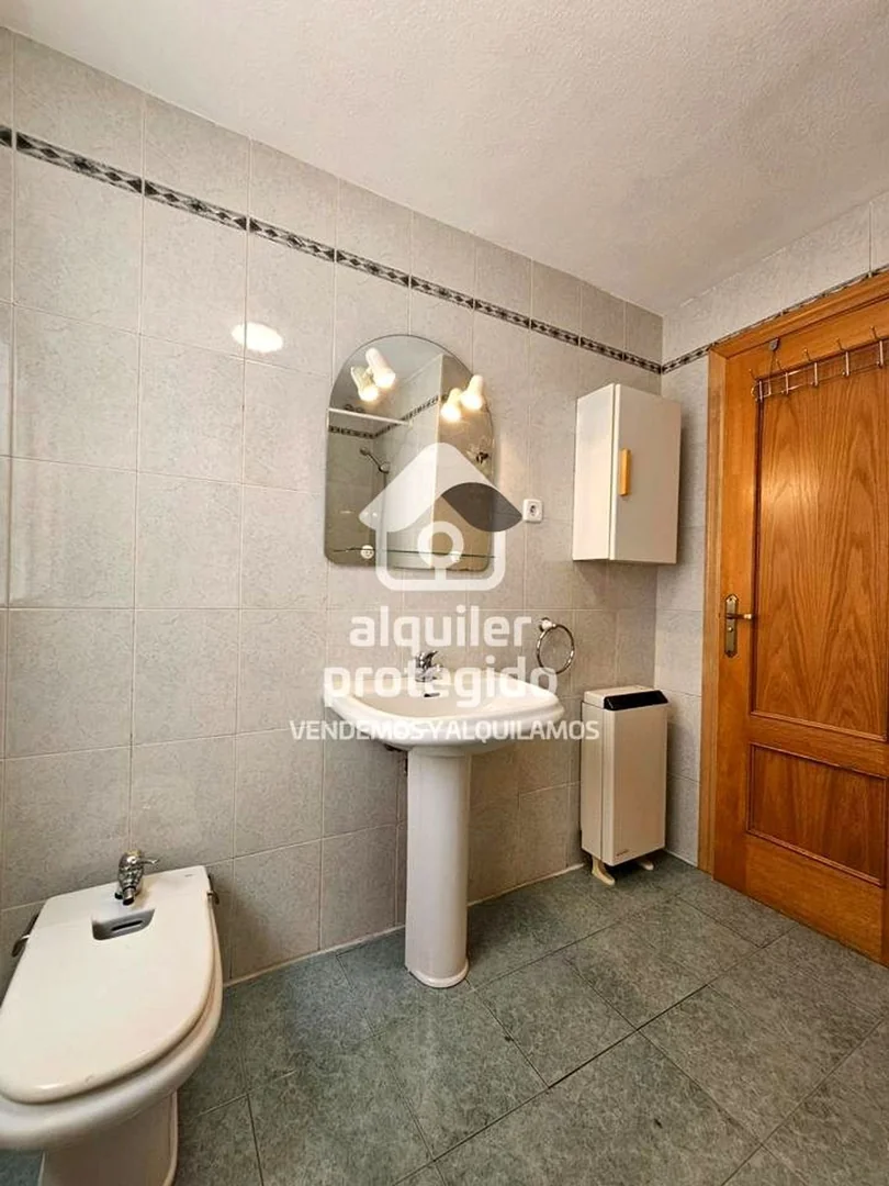Estudio en Calle de San Florencio, Numancia - Foto 15