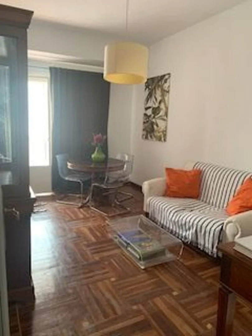 Piso en calle de la Infanta Mercedes, 39 - Foto 24