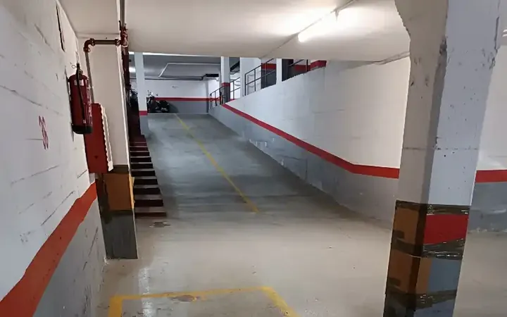 Garaje en  Carrer de Sant Gervasi de Cassoles 86 - Foto 5