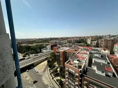 Piso en  Calle de Antonio López 65 - Foto 2