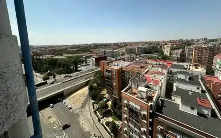 Piso en  Calle de Antonio López 65 - Foto 2