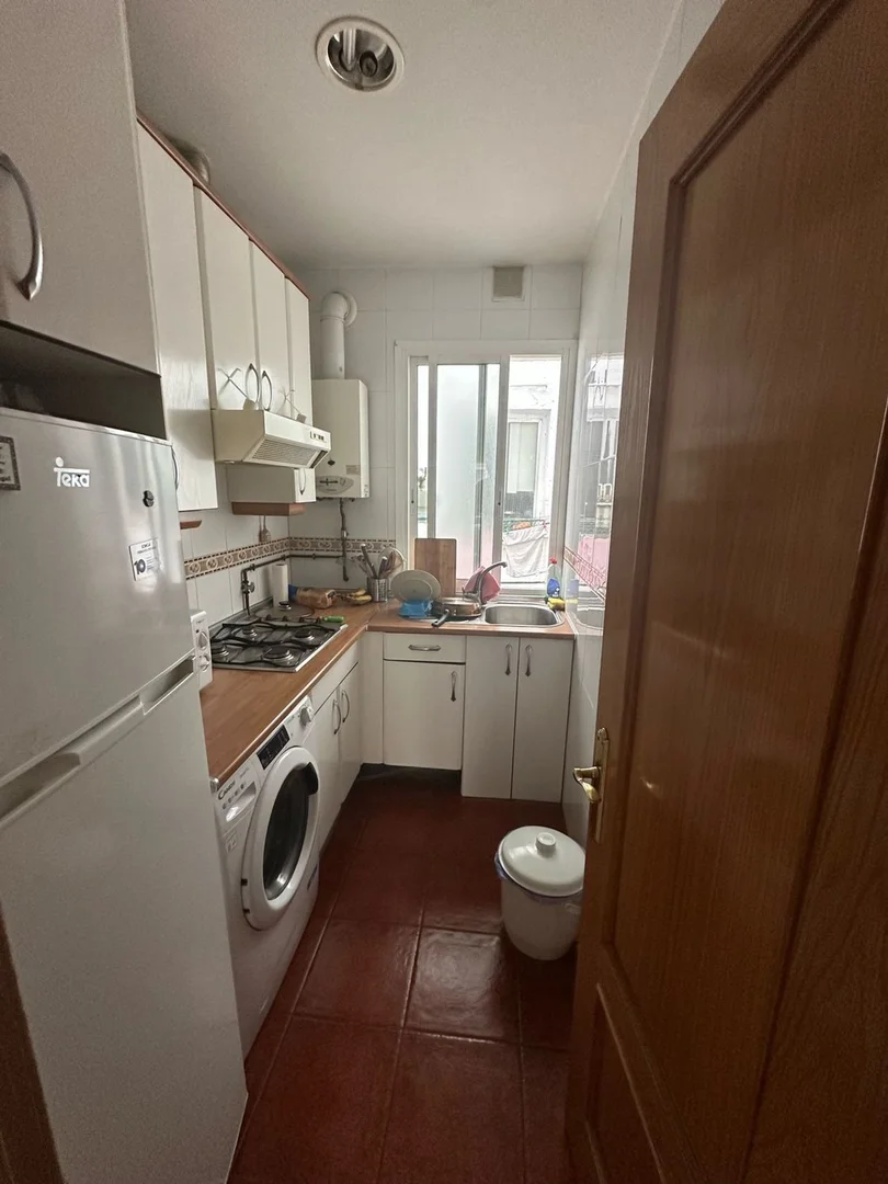 Piso en calle de María de Guzmán, 42 - Foto 6