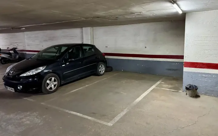Garaje en  Carrer de Villarroel 81 - Foto 1