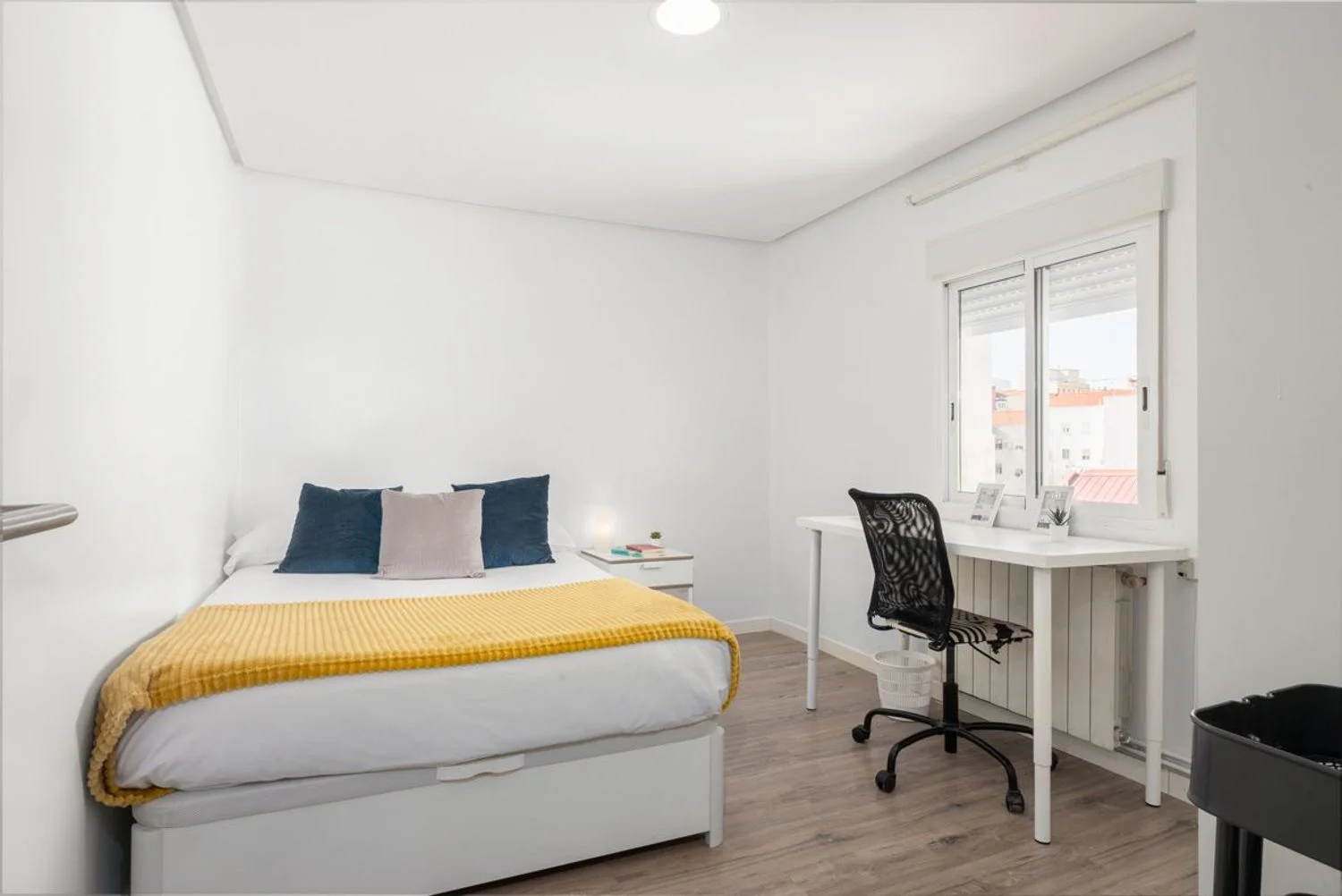 Piso en calle de Ofelia Nieto, 22