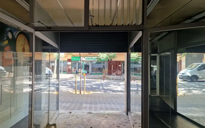 Local comercial en  Barcelona Capital - Foto 3