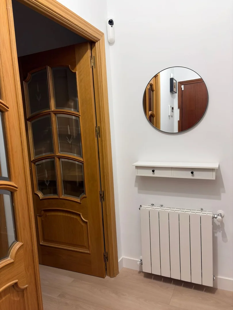 Piso en calle de Valdesangil, 21 - Foto 2