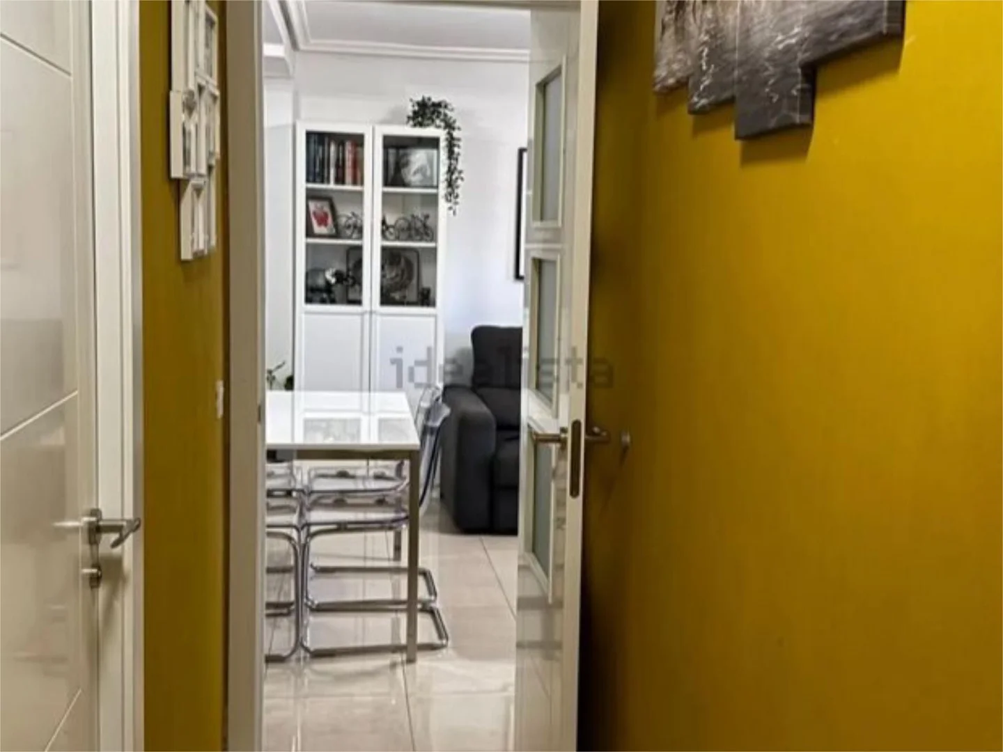 Piso en  Calle del Lago Constanza 85 - Foto 8