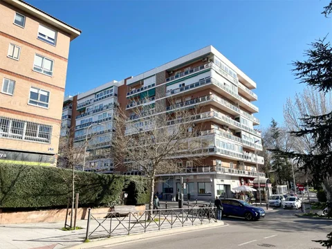 Piso en  Calle de Añastro 9 - Foto 41