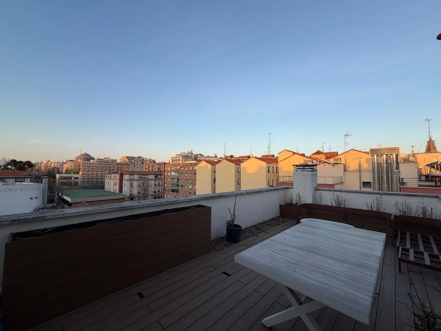 Dúplex en Barrio Trafalgar - Foto 2