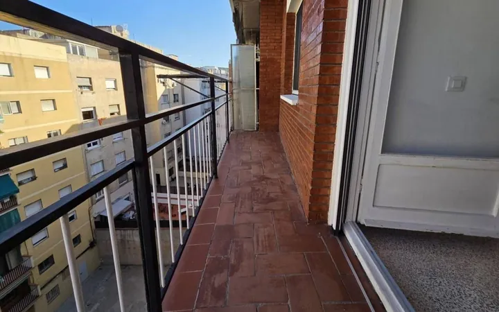 Piso en Calle de Trajà, La Font de la Guatlla - Foto 1