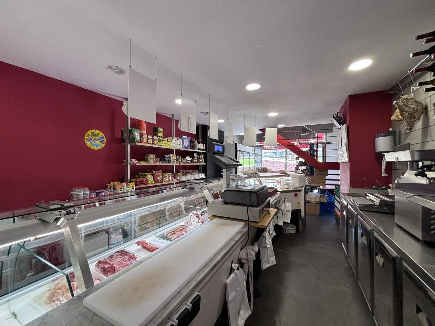 Carnicería, tienda de alimentación en traspaso en Gran Via de les Corts Catalanes - Foto 38